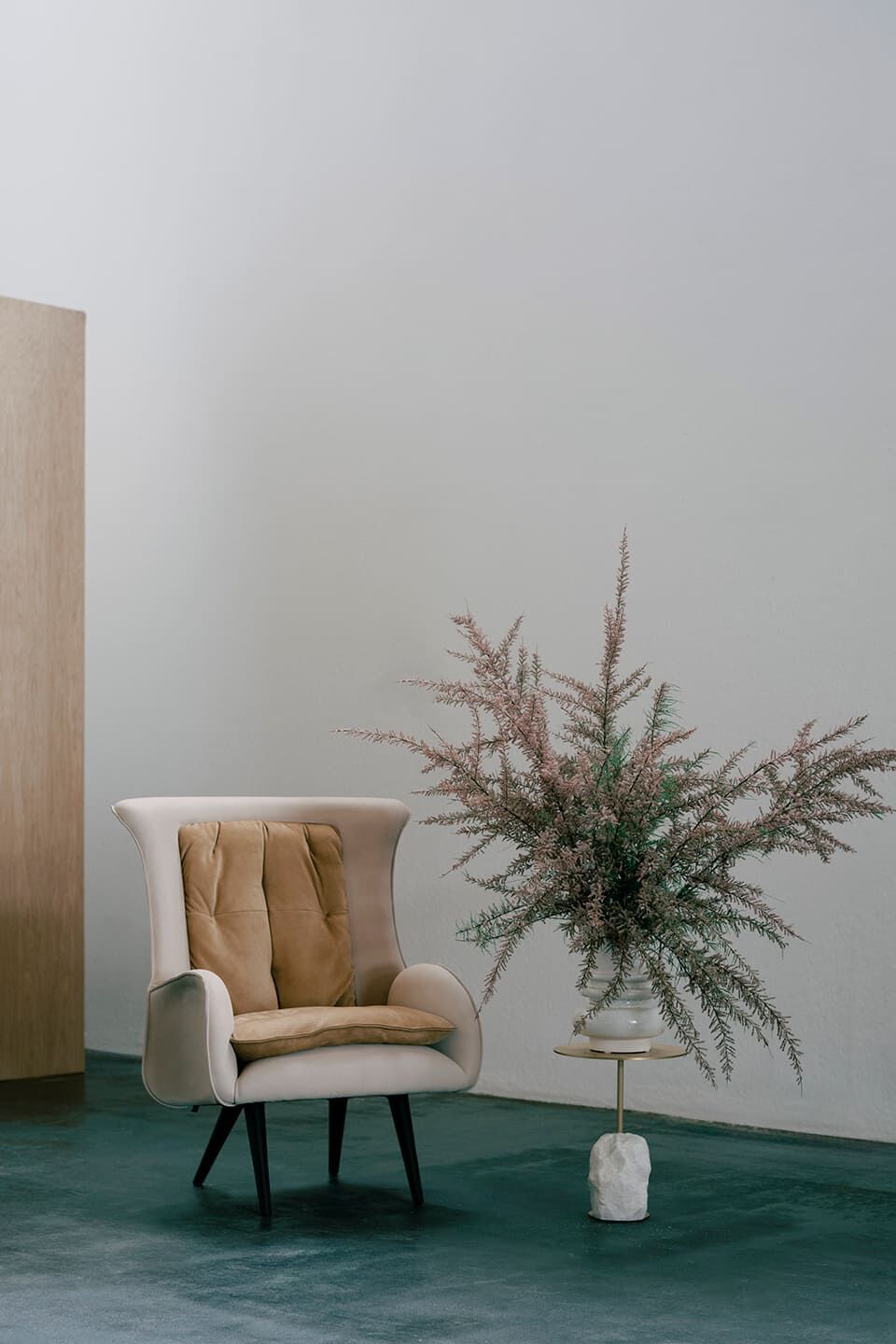 Кресло из нубука с высокой спинкой Greenapple BARÃO ARCH-00069739 - Вид №6