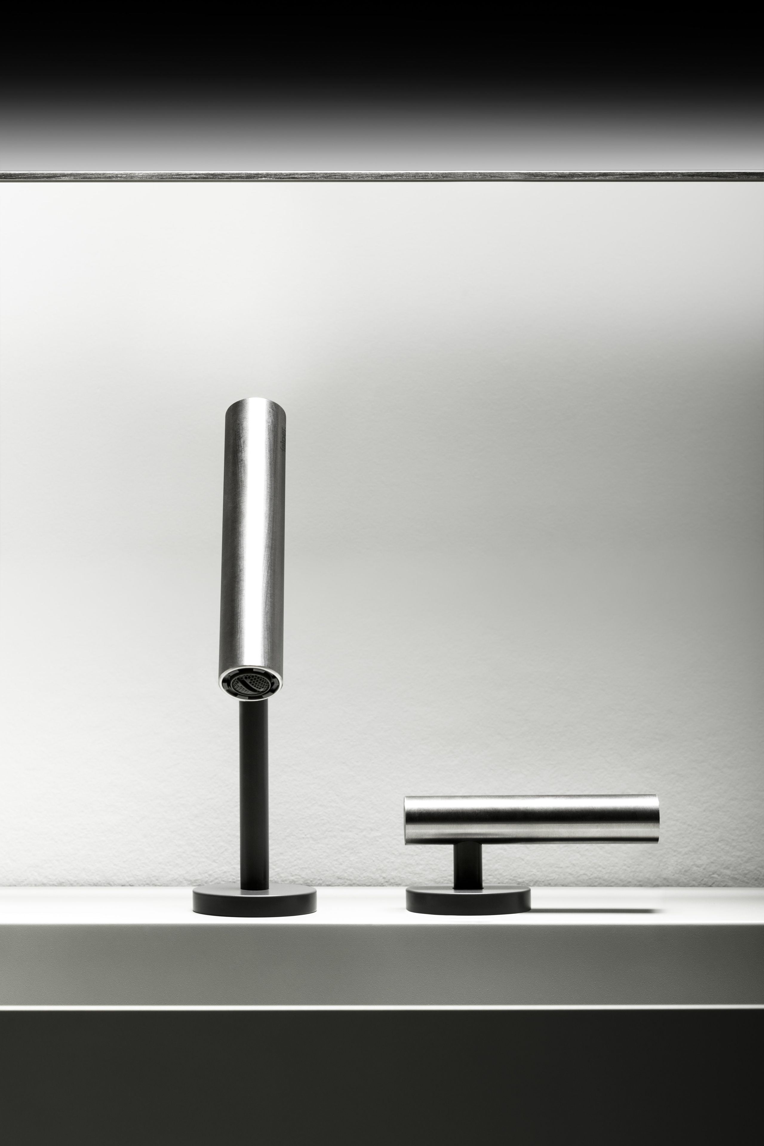 Смеситель для раковины из нержавеющей стали с 2 отверстиями Falper цилиндр ARCH-00135591 - Вид №1