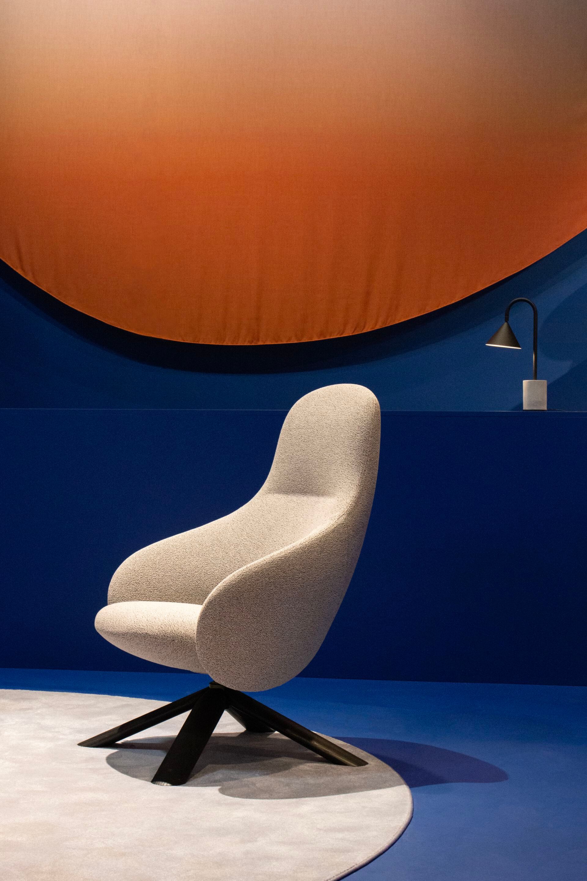 Кресло на насесте из ткани с подлокотниками и деревянной основой Miniforms Nebula ARCH-00048277 - Вид №6