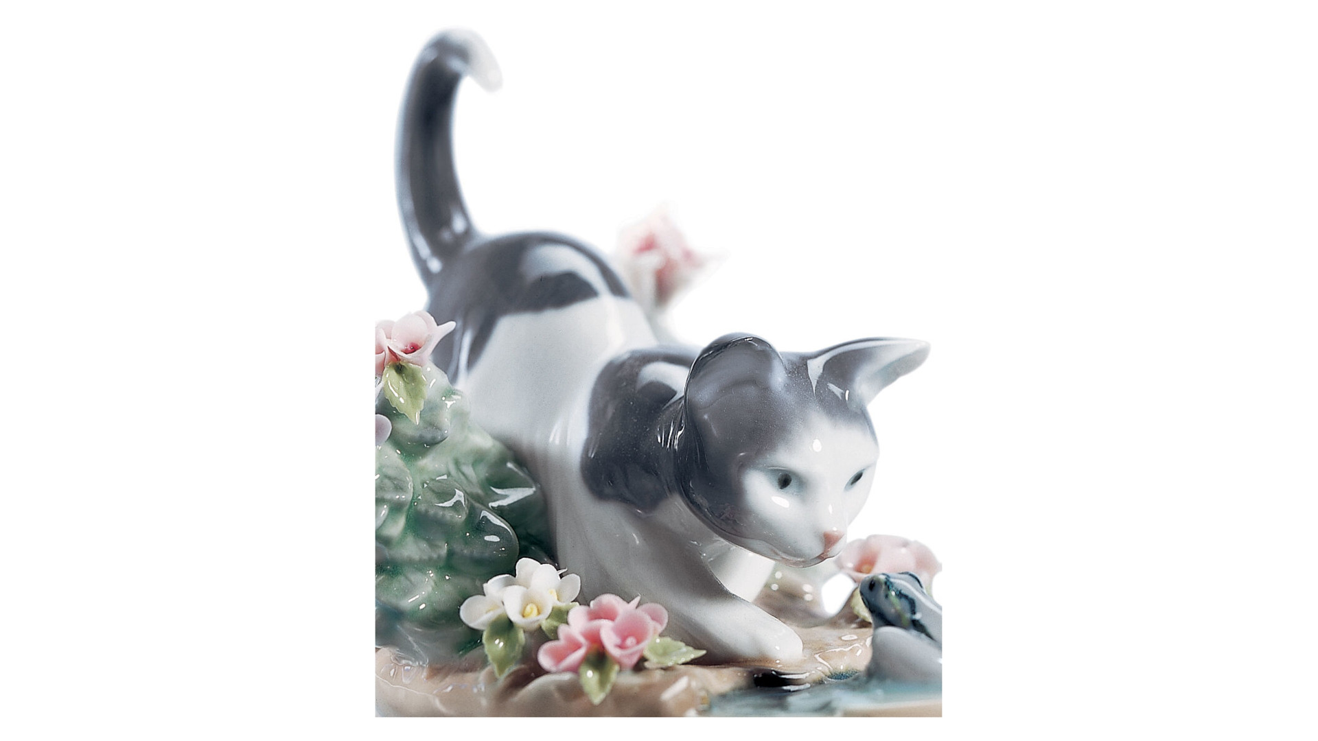 10668956 LLADRO Фигурка Lladro "Котенок и лягушка" 12x9см Фарфор Lladró  - Вид №1