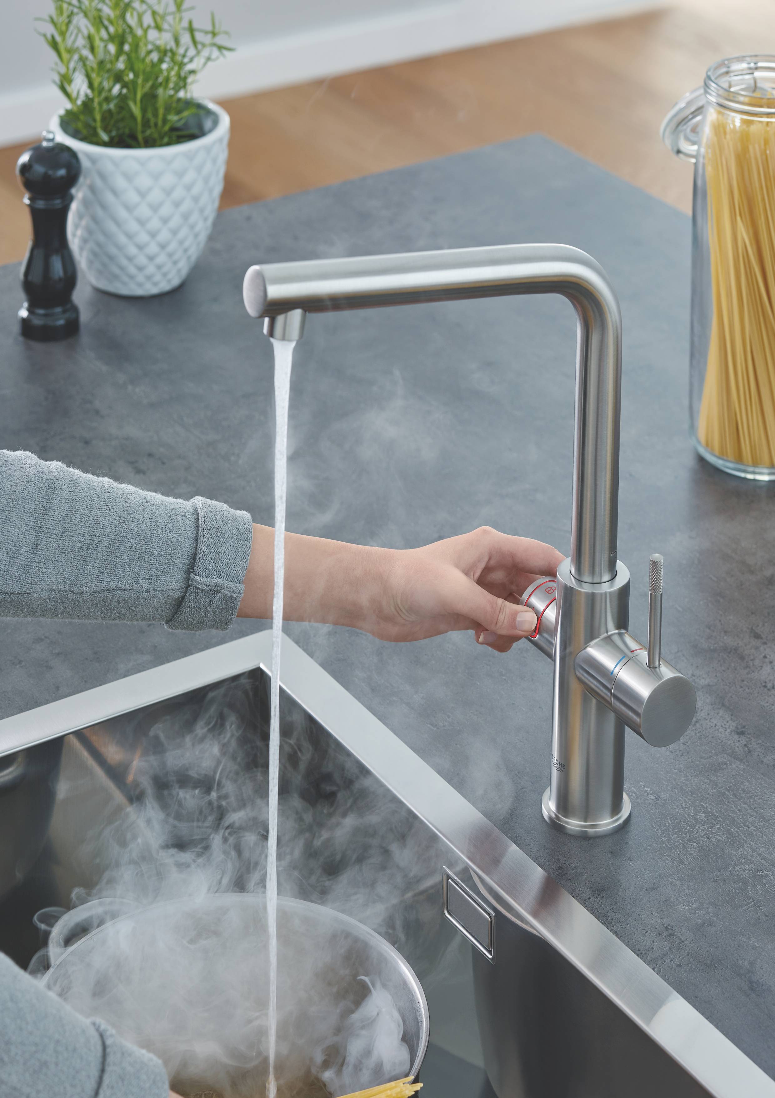 Комплект со смесителем для кухни GROHE Red Duo New, бойлер M-size, суперсталь (30327DC1) - Вид №3