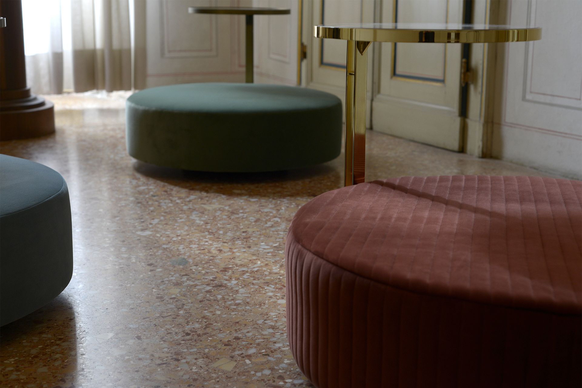 Круглый пуф из ткани Domingo Salotti Febe ARCH-00099951 - Вид №8