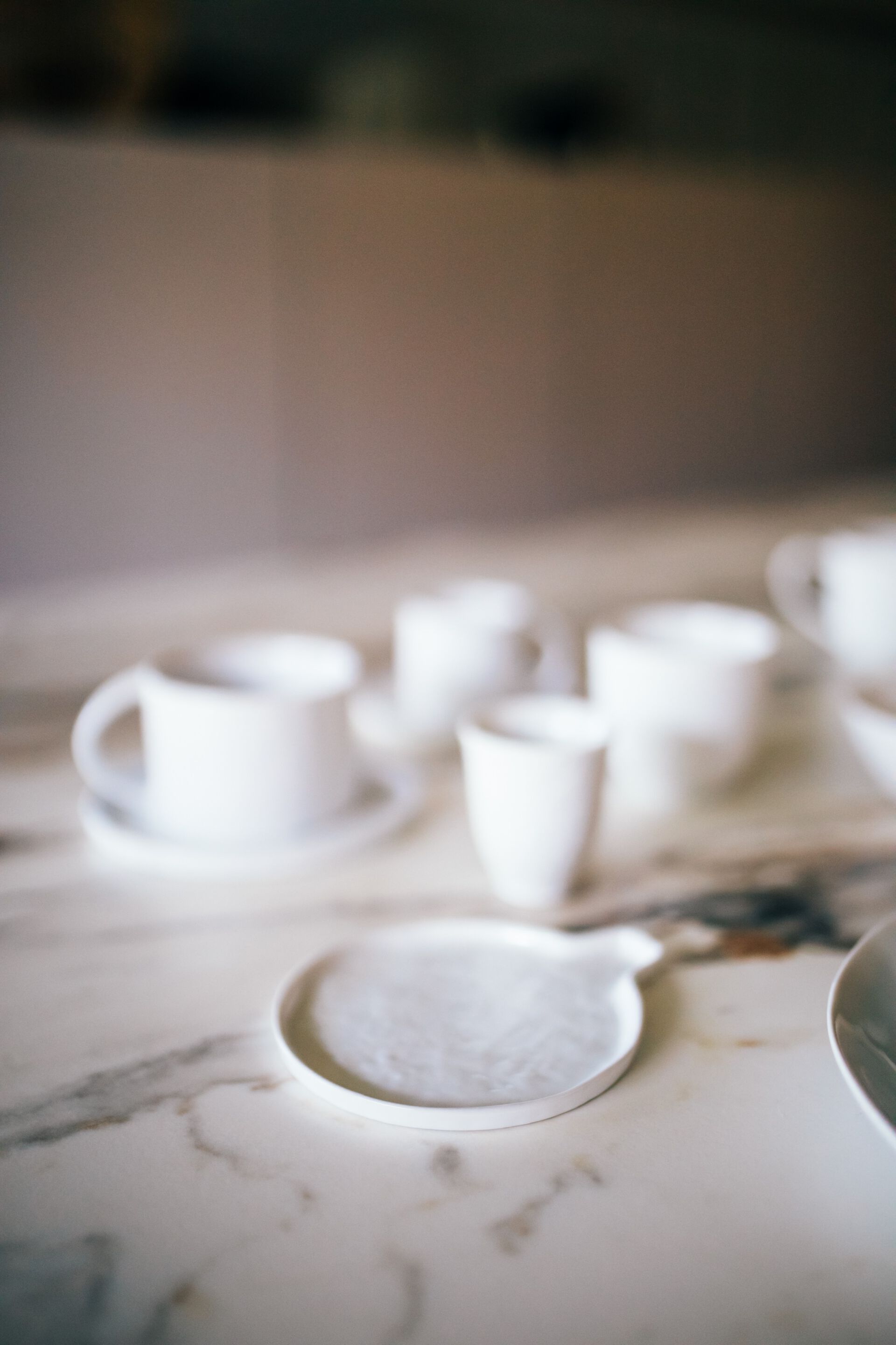 Фарфоровая круглая тарелка POMAX Porcelino White ARCH-00028667 - Вид №4