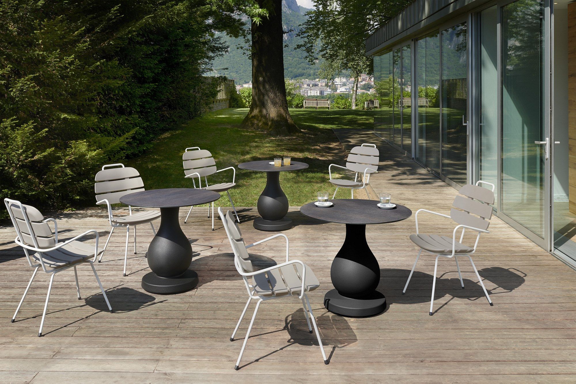 Круглый стол из полиэтилена и столешница HPL с мраморным эффектом SLIDE девятнадцатый век ARCH-00052894 - Вид №4