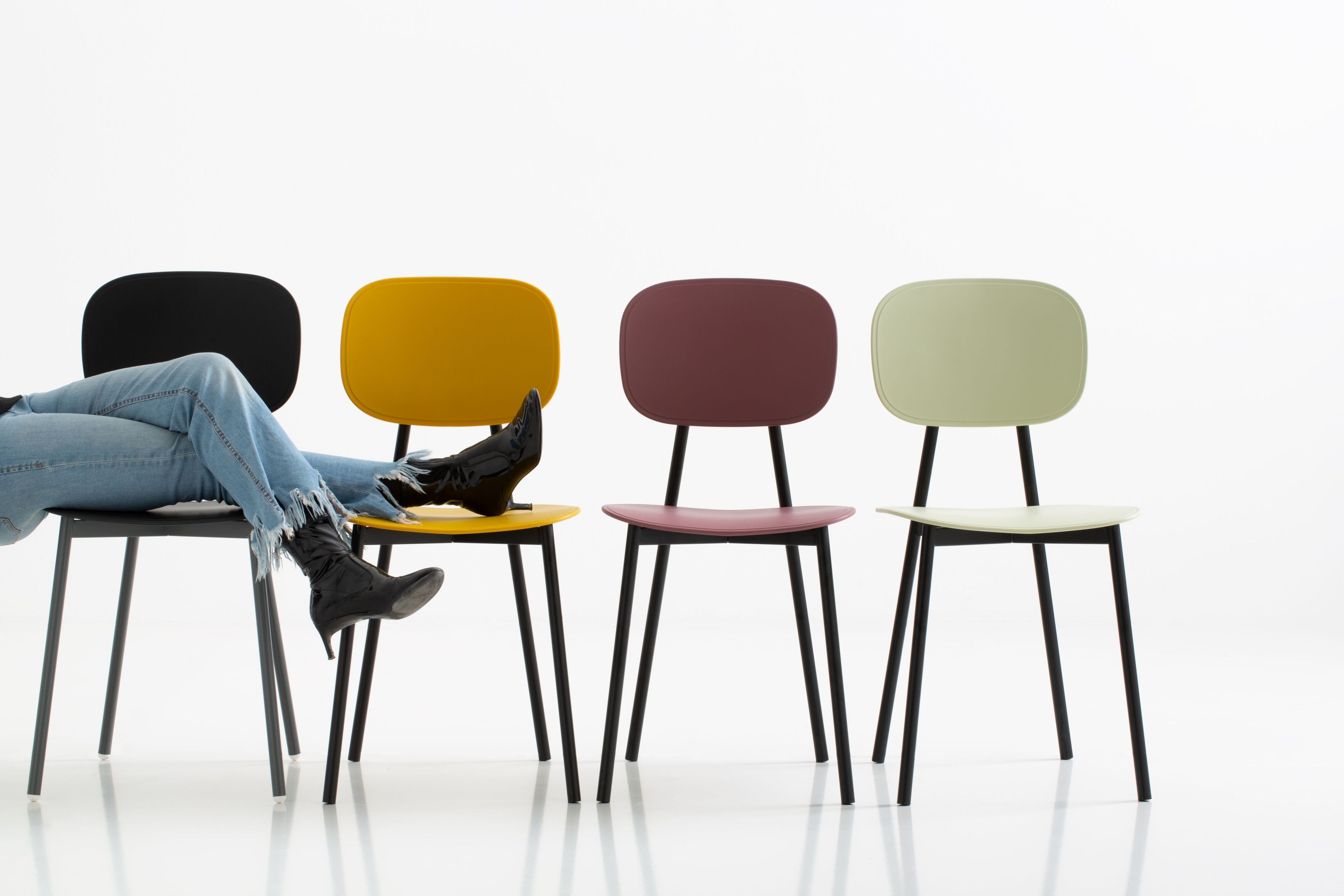 Стул из инженерного пластика с открытой спинкой Pointhouse ARCH-00062258 - Вид №2