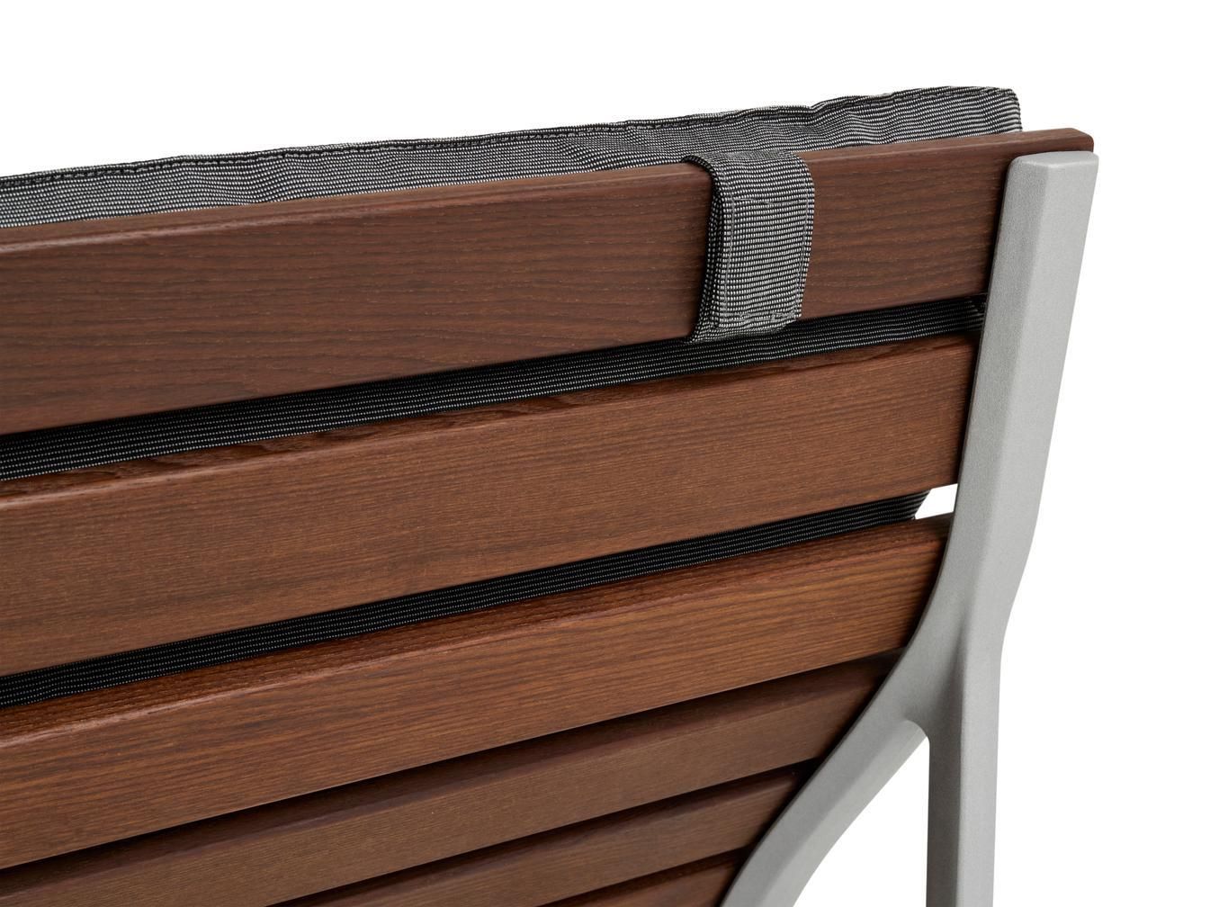 Садовая скамейка из ясеня с подлокотниками и спинкой Hay Траверс ARCH-00083375 - Вид №4