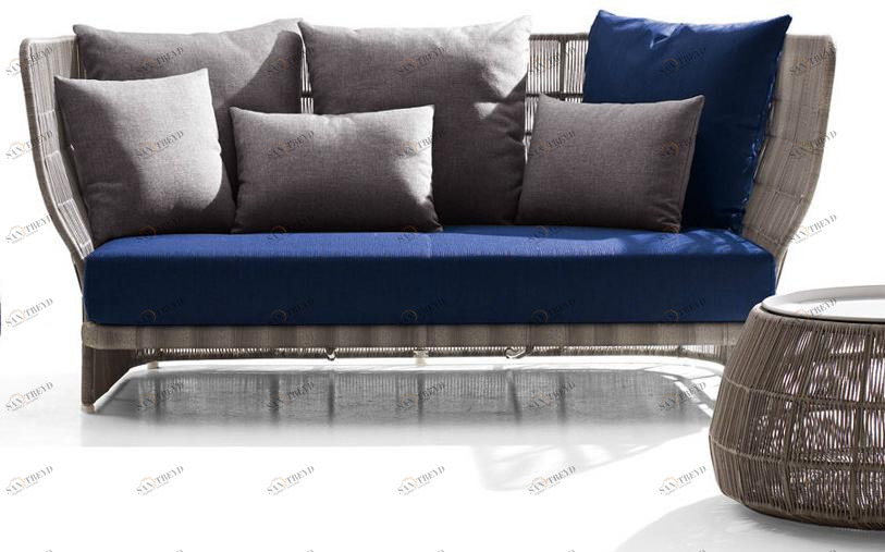 B&B Italia Outdoor 3-х местный садовый диван из полиэтилена Canasta '13 sun-id-1429935