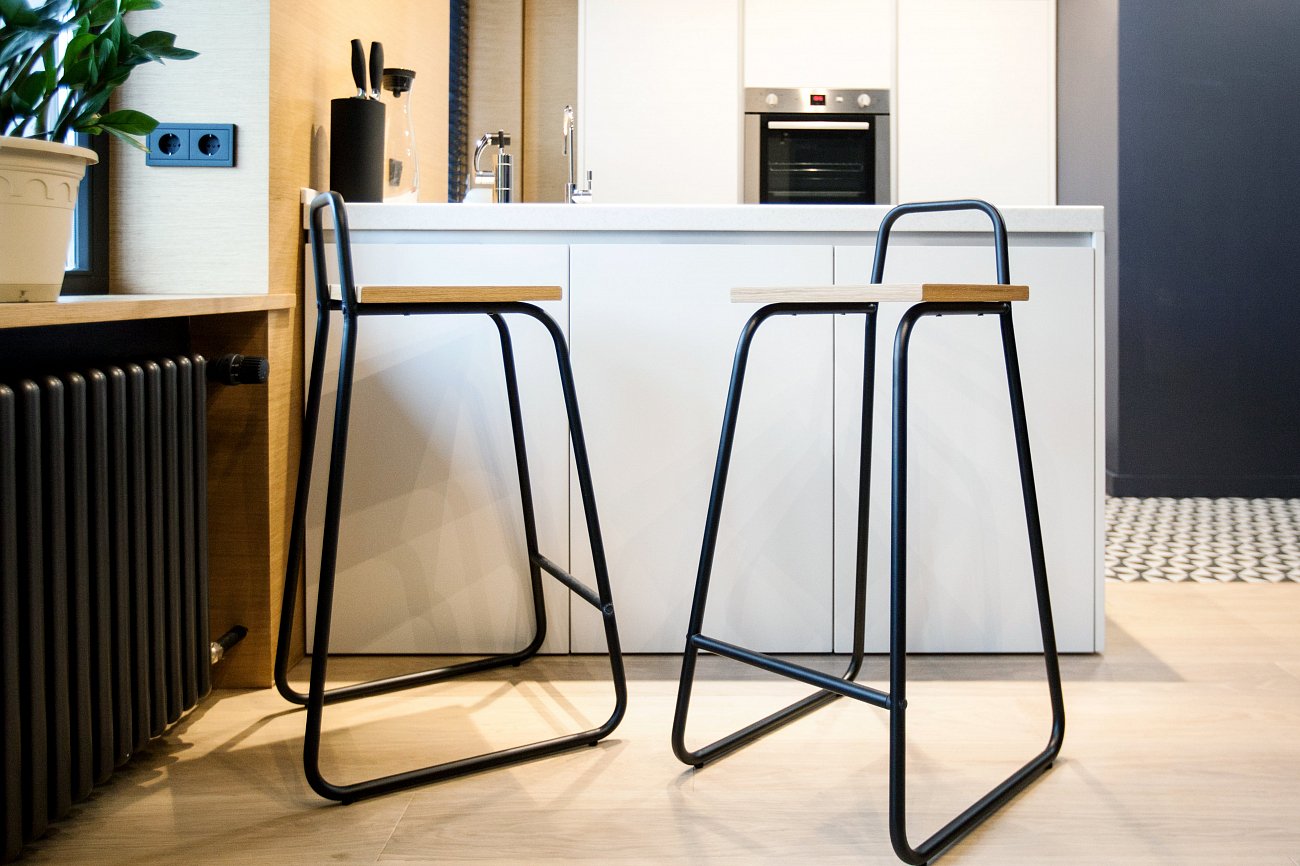 Барный стул с деревянным сиденьем белый Bauhaus WOODI  00-3966245 Белый  - Вид №2