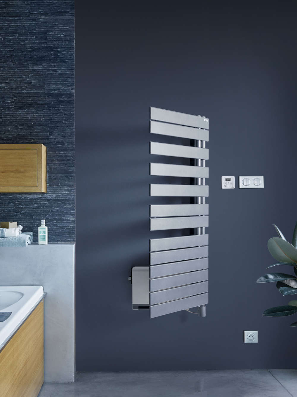 Электрический радиатор TXCR075-055IFS Régate Twist +Air, pivot à droite (Avec soufflant) Acova 1252  - Вид №1