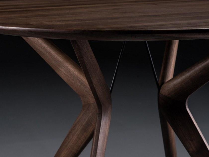 Artisan Овальный обеденный стол из массива дерева Lakri Otlaxxyy  - Вид №1