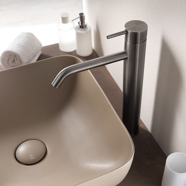 ONE011S Смеситель для раковины Linki ONE, Сатиновая сталь - Вид №2