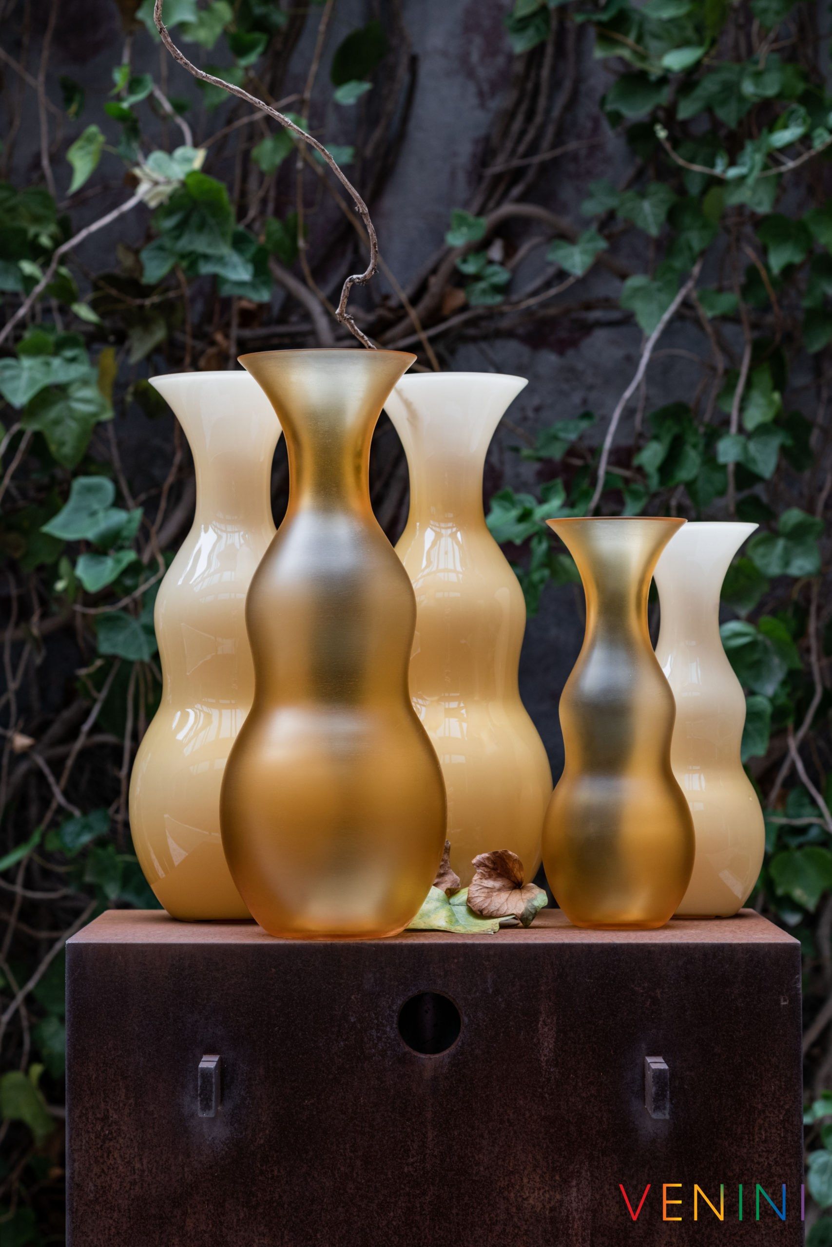 Ваза из дутого стекла VENINI PIGMENTI ARCH-00104213 - Вид №10