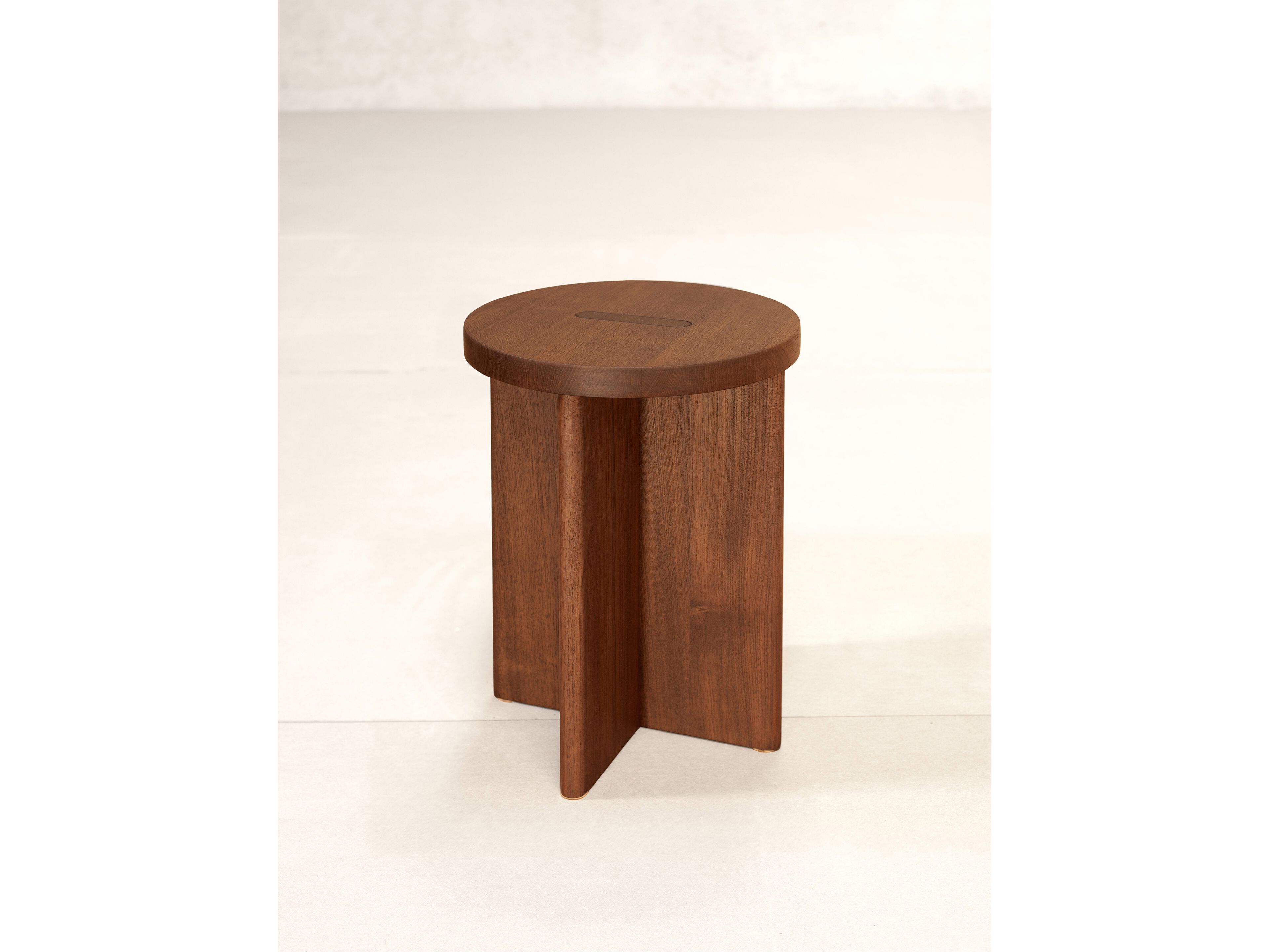 Деревянный низкий стул Phantom Hands X + L ARCH-00119409 - Вид №2