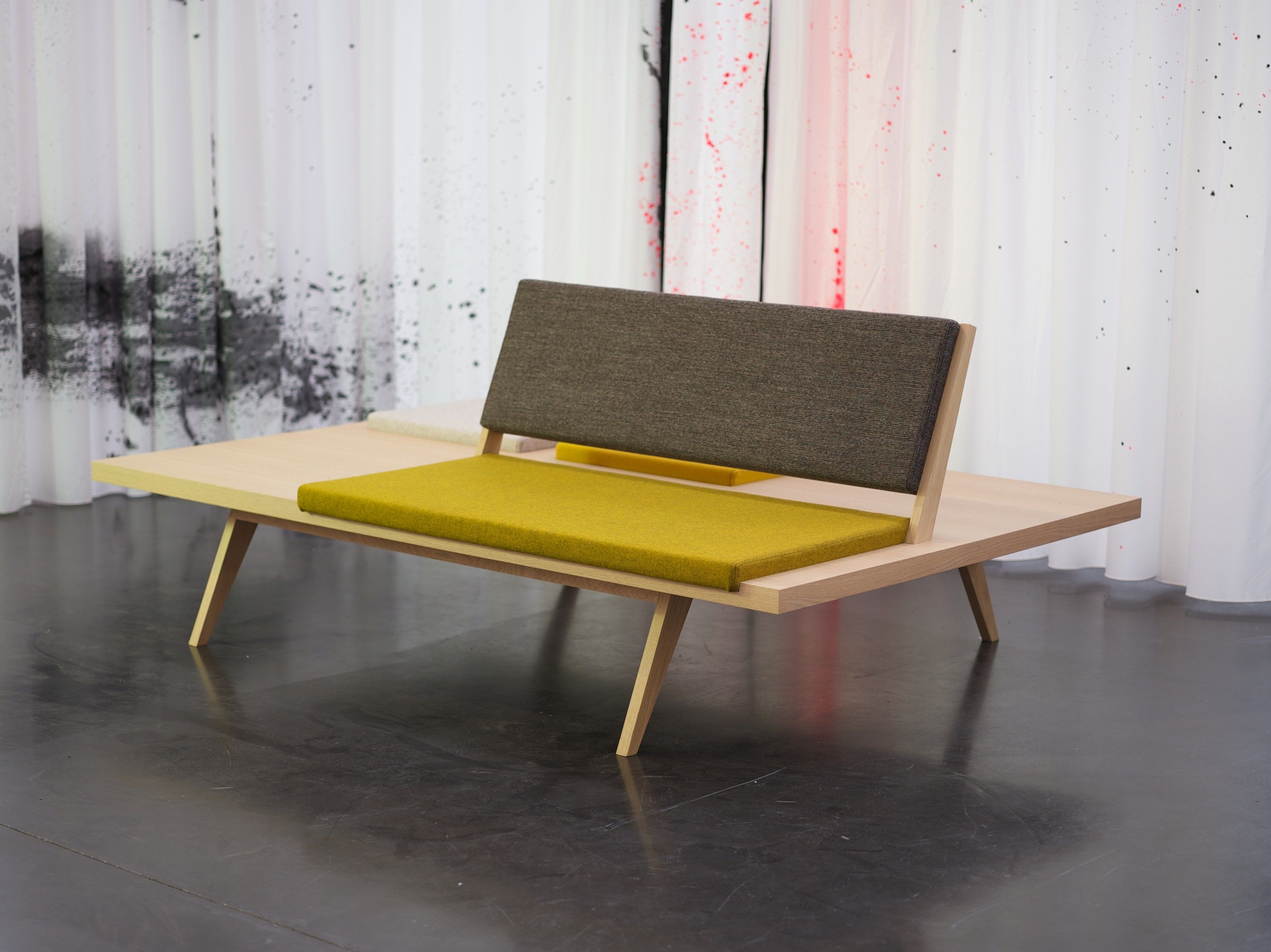 Деревянная скамья и QM Foam со спинкой Quinze & Milan Airbench ARCH-00055079 - Вид №1