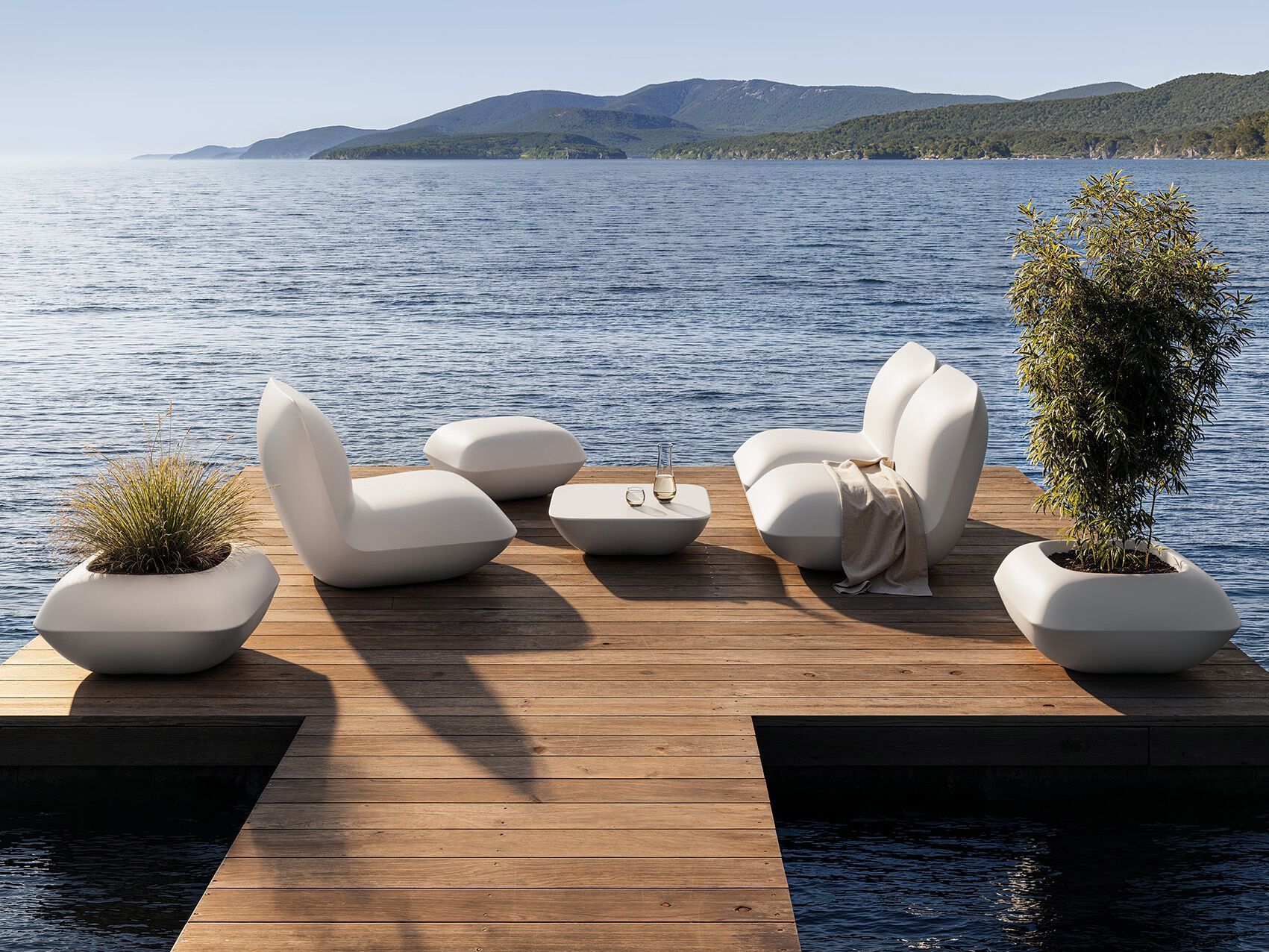 Журнальный столик из полиэтилена Vondom подушка ARCH-00148679 - Вид №1