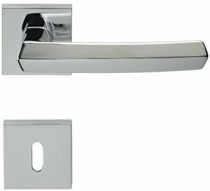 LINEA CALI' Металлическая ручка в классическом стиле на розетке с замком Dafne