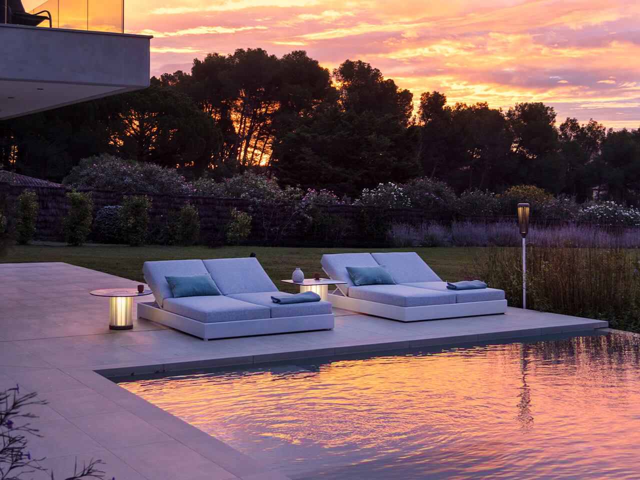 Тканевая двуспальная кровать с откидывающейся спинкой Les Jardins® ранчо ARCH-00030122 - Вид №1