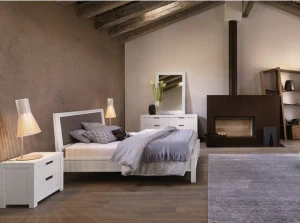 Devina Nais Двуспальная кровать из массива дерева Quadra