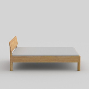 Кровать из массива дерева