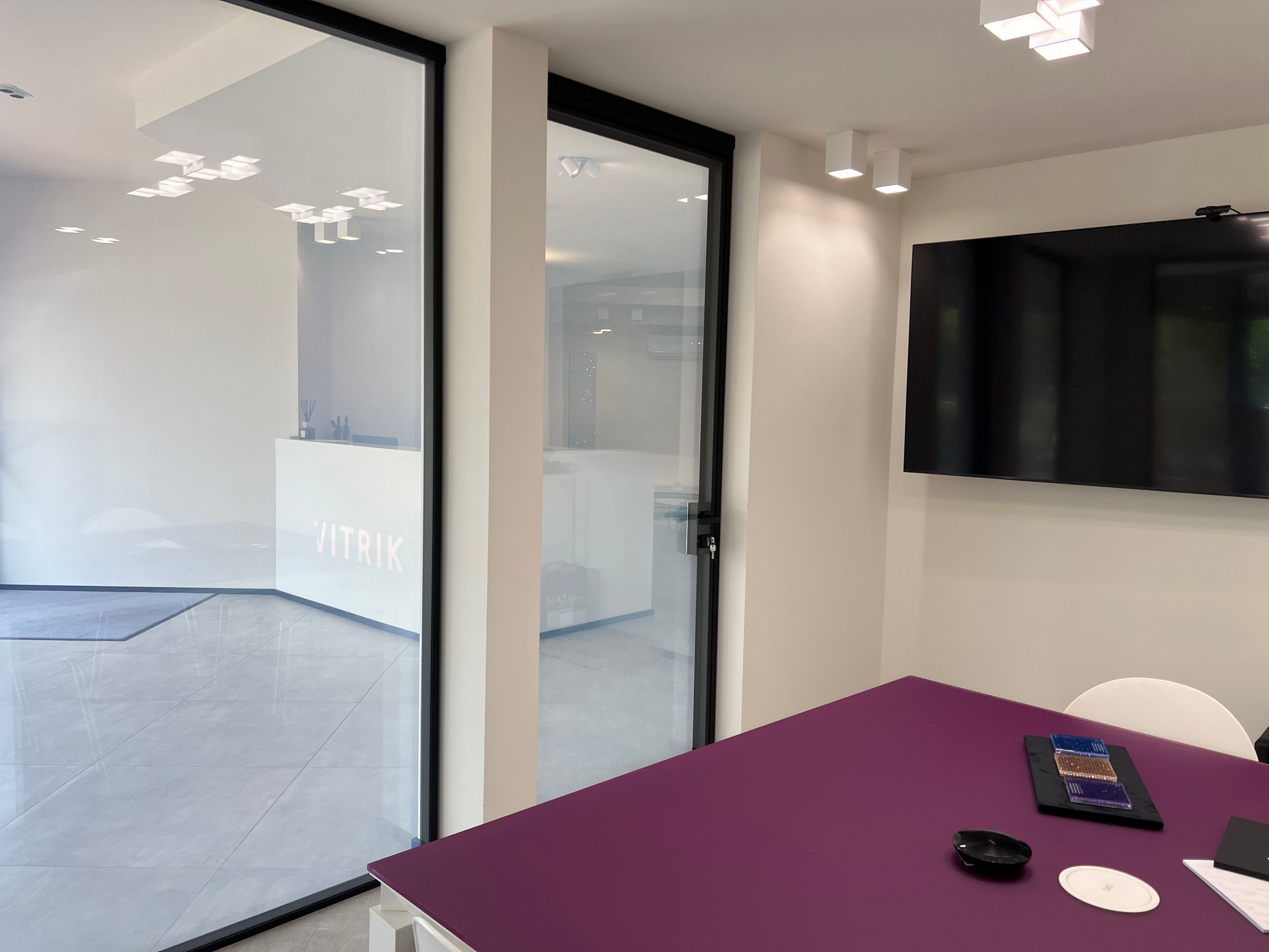 Технологическое стекло для конфиденциальности VITRIK Vitrik ® Privacy ARCH-00022617 - Вид №12