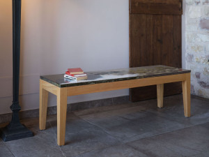 Лавовая скамья из фаянса и дуба