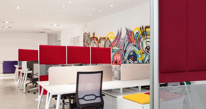 Slalom Отдельно стоящая офисная перегородка из trevira® cs Ecorange sun-id-1442797 - Вид №9