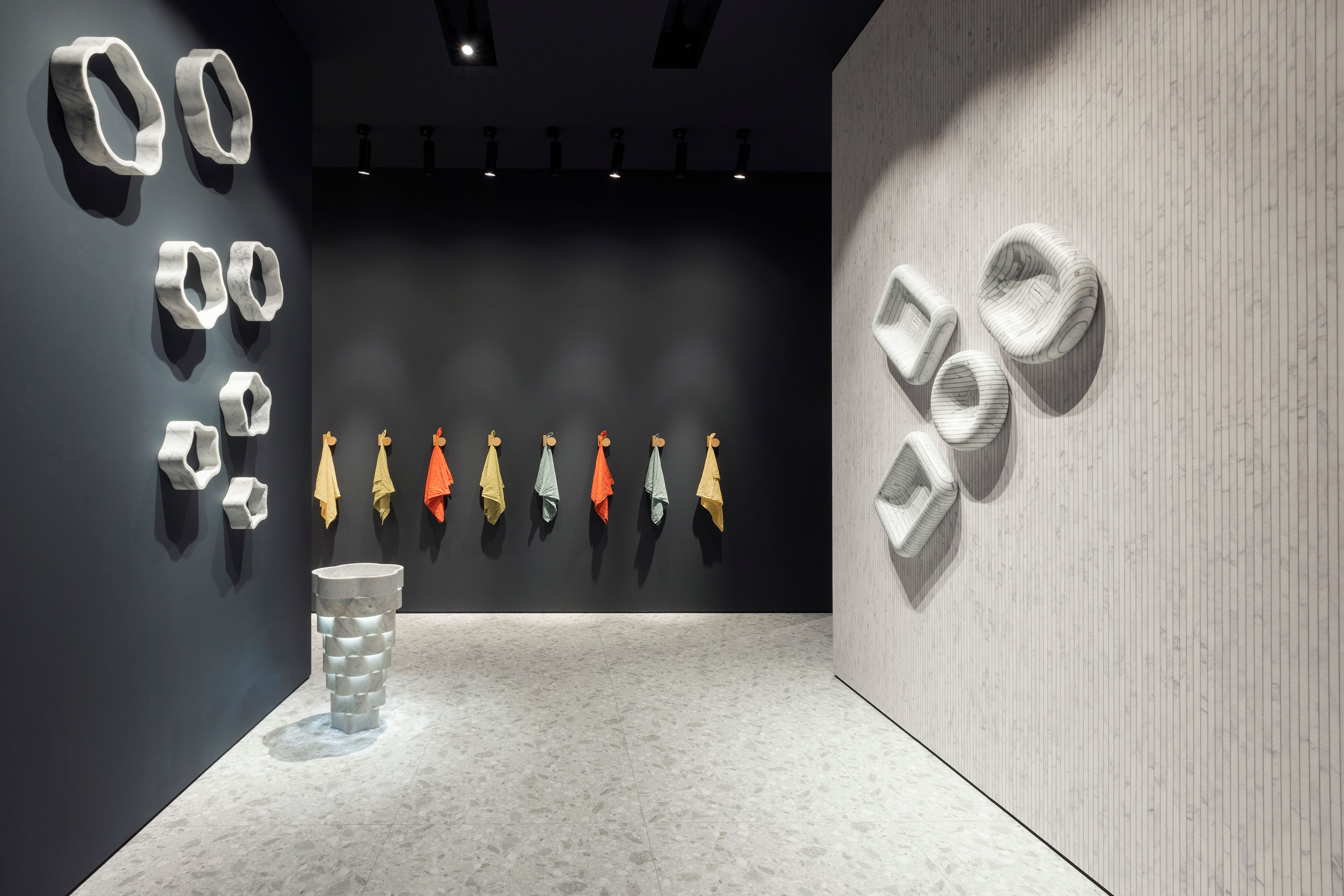 Круглая столешница из каррарского мрамора Antoniolupi Между строк ARCH-00121764 - Вид №6