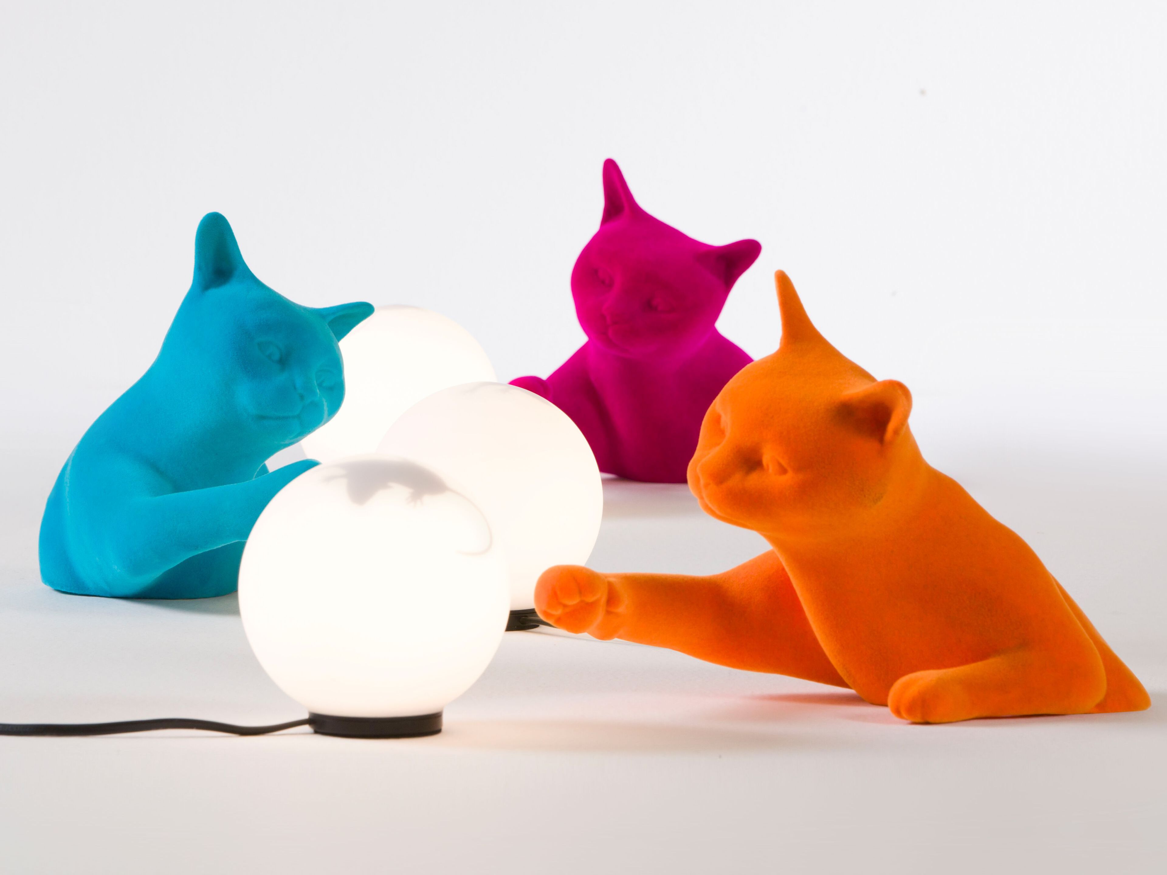 Настенный светильник / настольная лампа с бархатным покрытием Karman Maoo ARCH-00053308