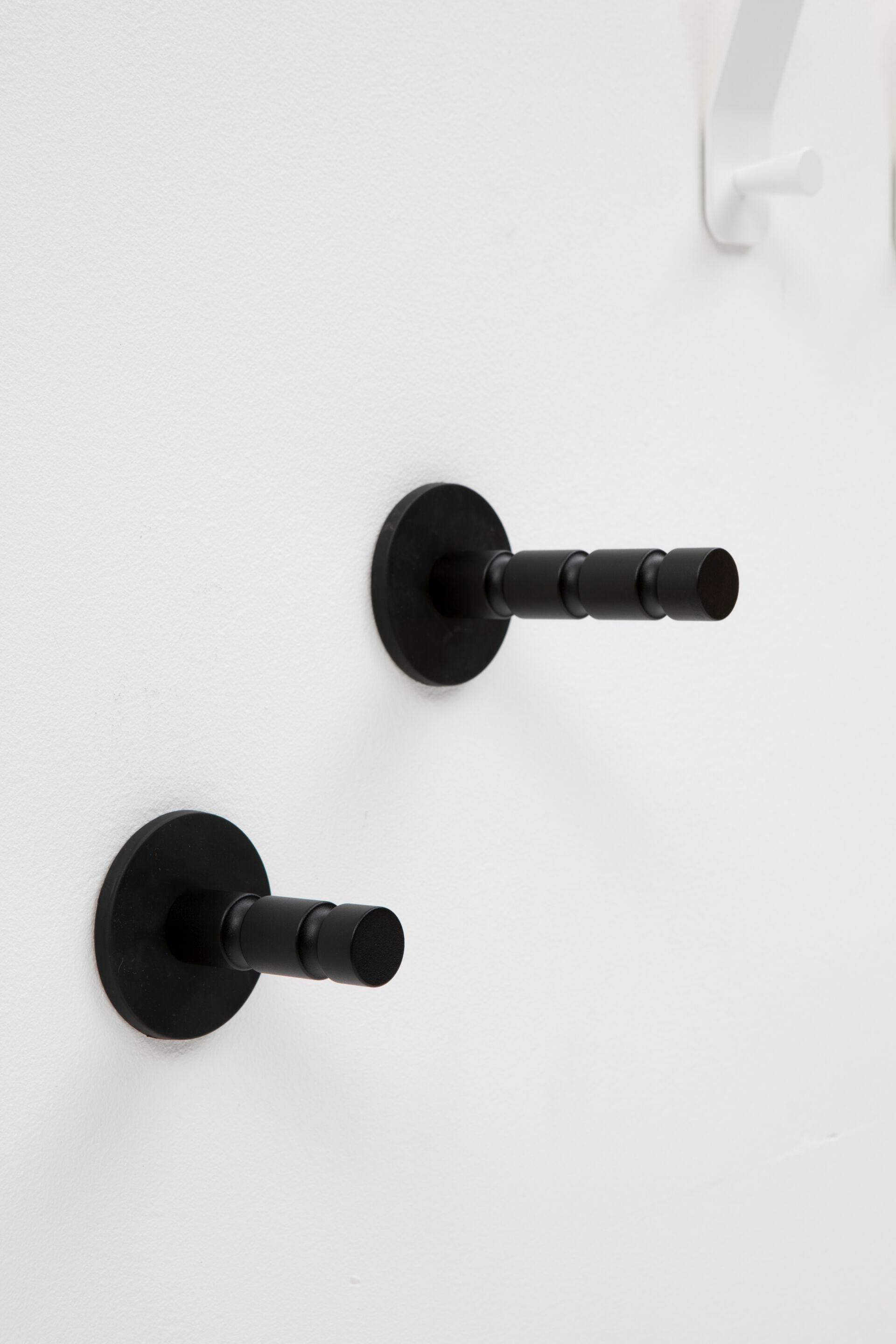 Алюминиевый настенный крючок Cascando CLICKON ARCH-00014183