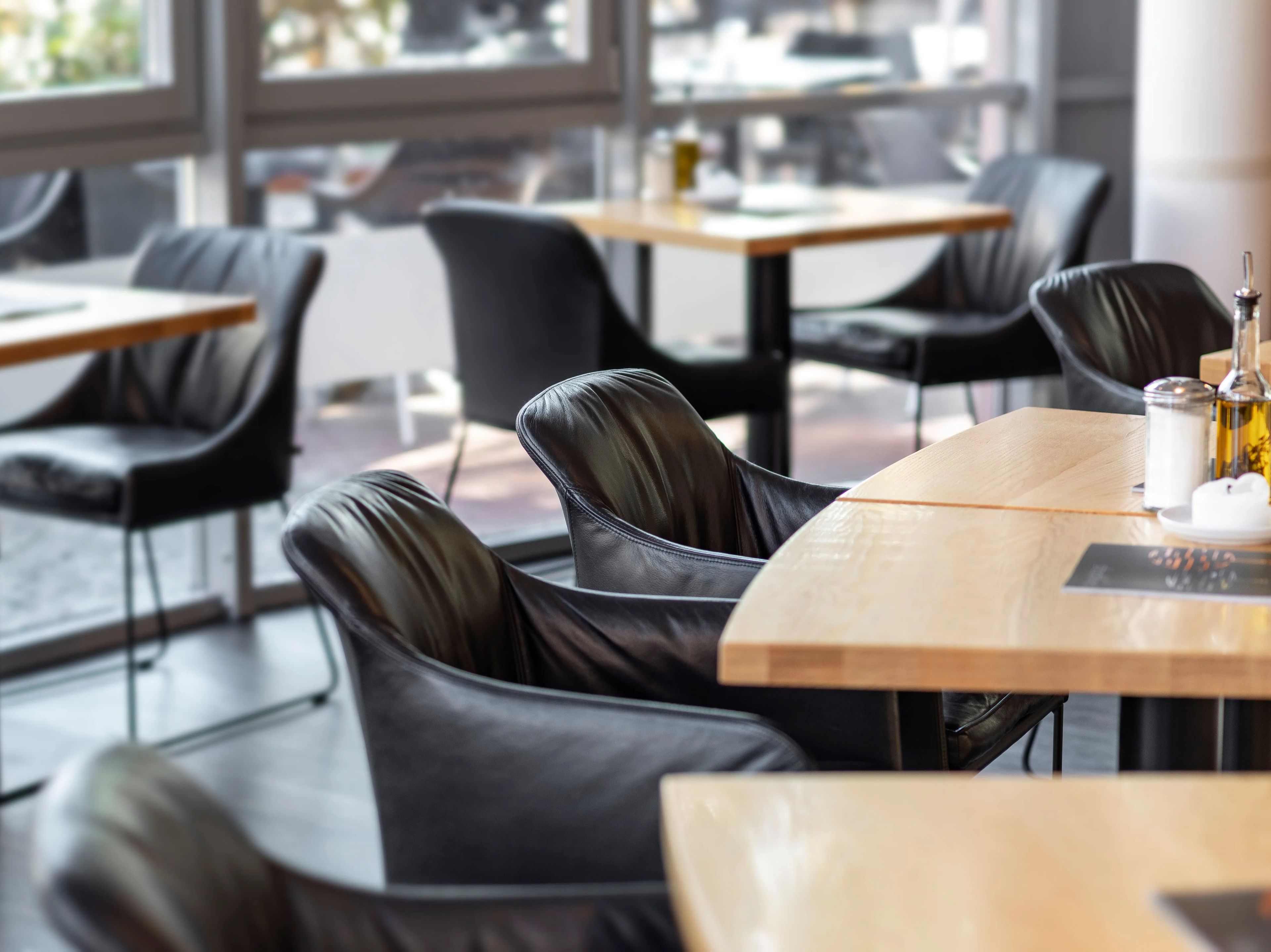 Стул для ресторана с подлокотниками KFF Youma Casual ARCH-00032872 - Вид №9