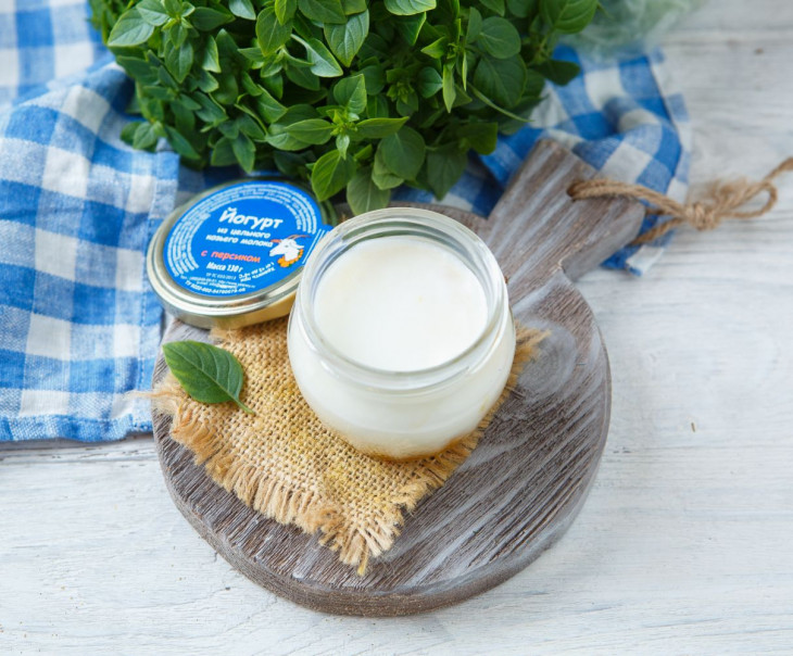 467 Йогурт из козьего молока с персиком 2,8-5,5% Вкусляндия  - Вид №2