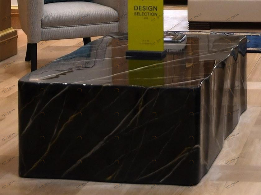 Arnaboldi Interiors Низкий прямоугольный журнальный столик из лакированного дерева sun-id-1434470