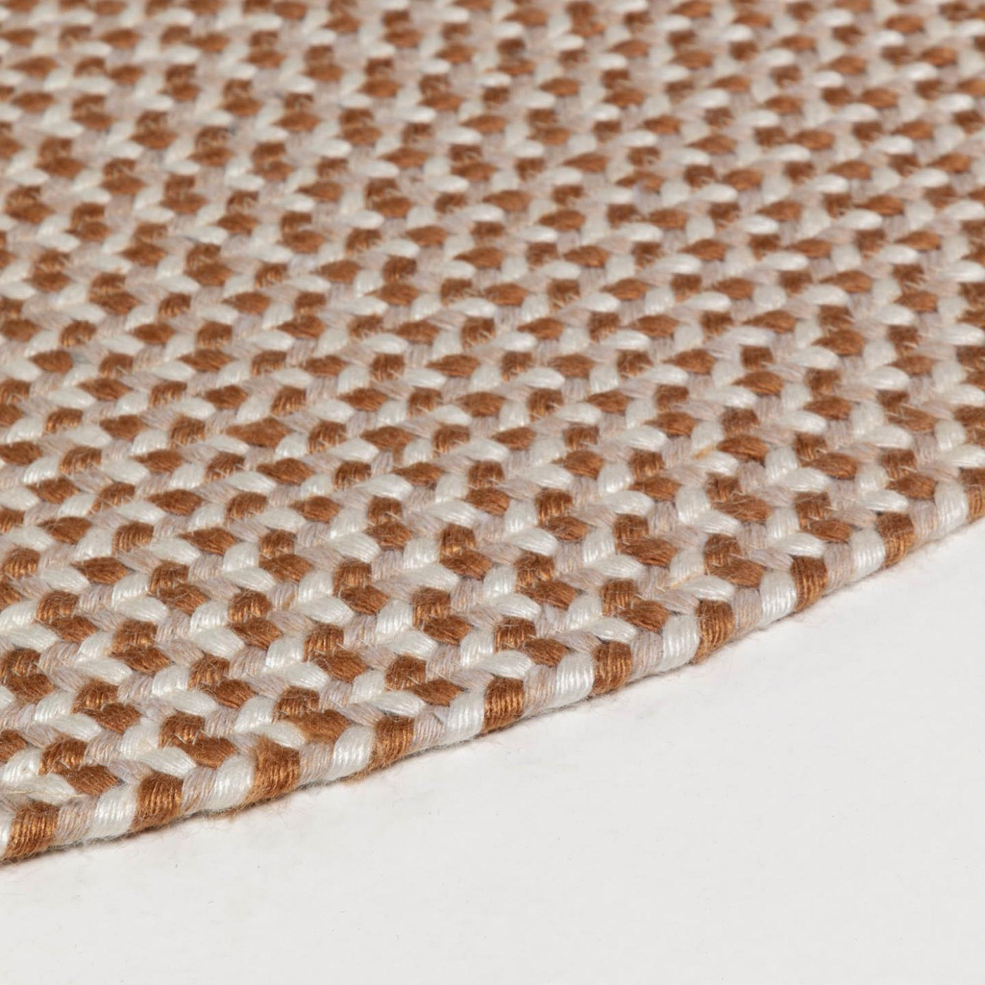 081695 Круглый ковер Ø150 бежевый La Forma Rodhe 