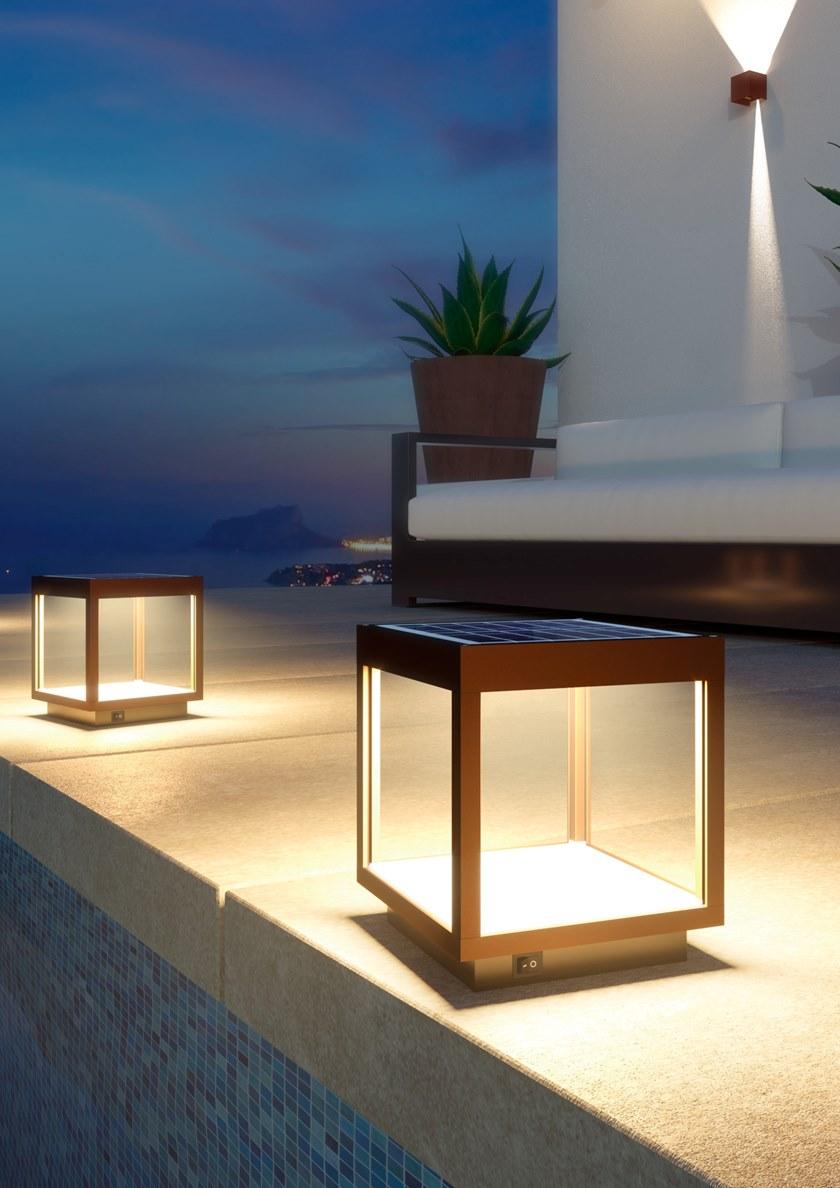 BENEITO FAURE Беспроводная лампа из алюминия с солнечной панелью sun-id-1456706 - Вид №1