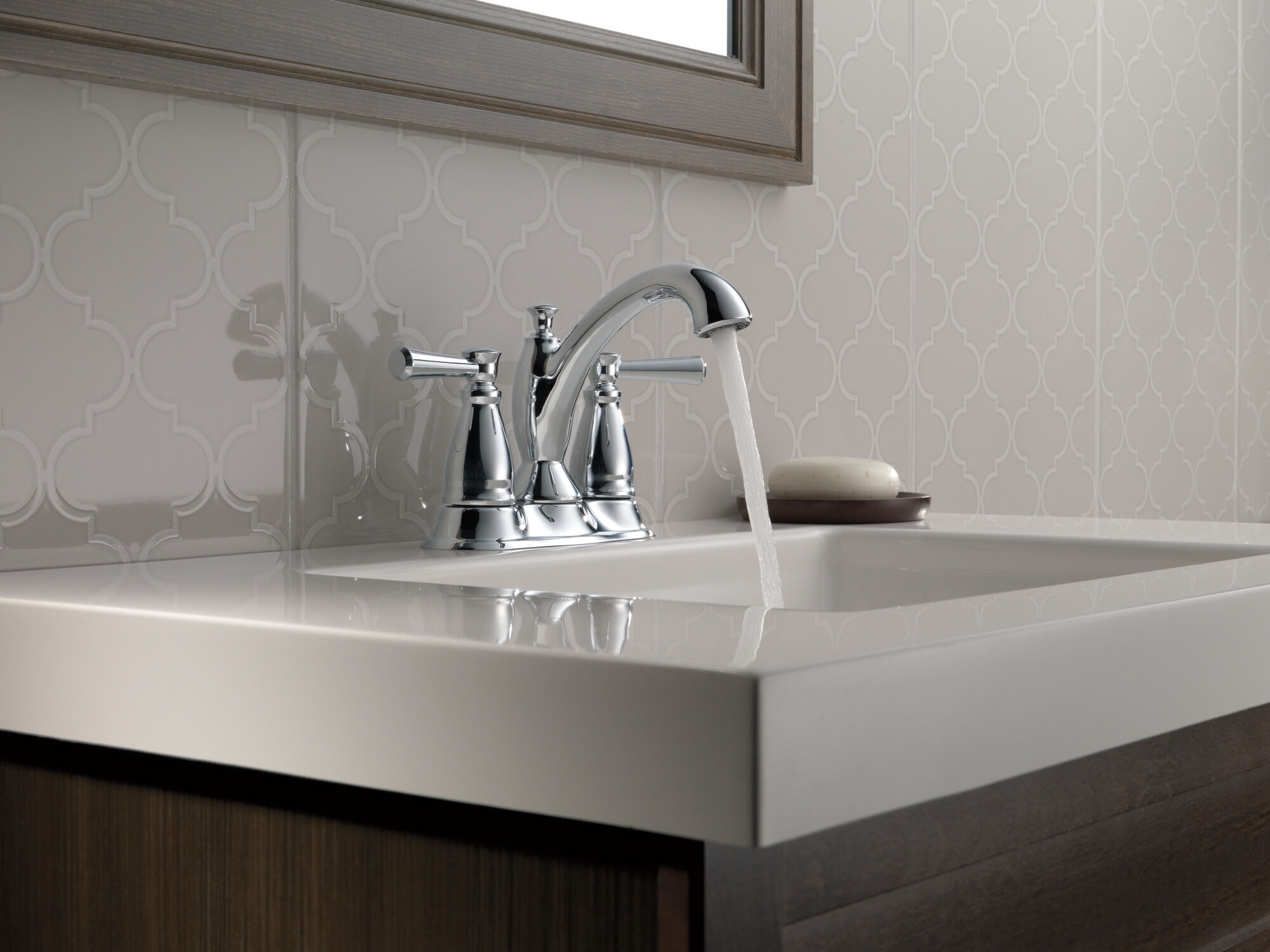 2593-RBTP-DST Смеситель для ванной комнаты с двумя ручками Tract-Pack Centerset Delta Faucet Linden Венецианская бронза  - Вид №1