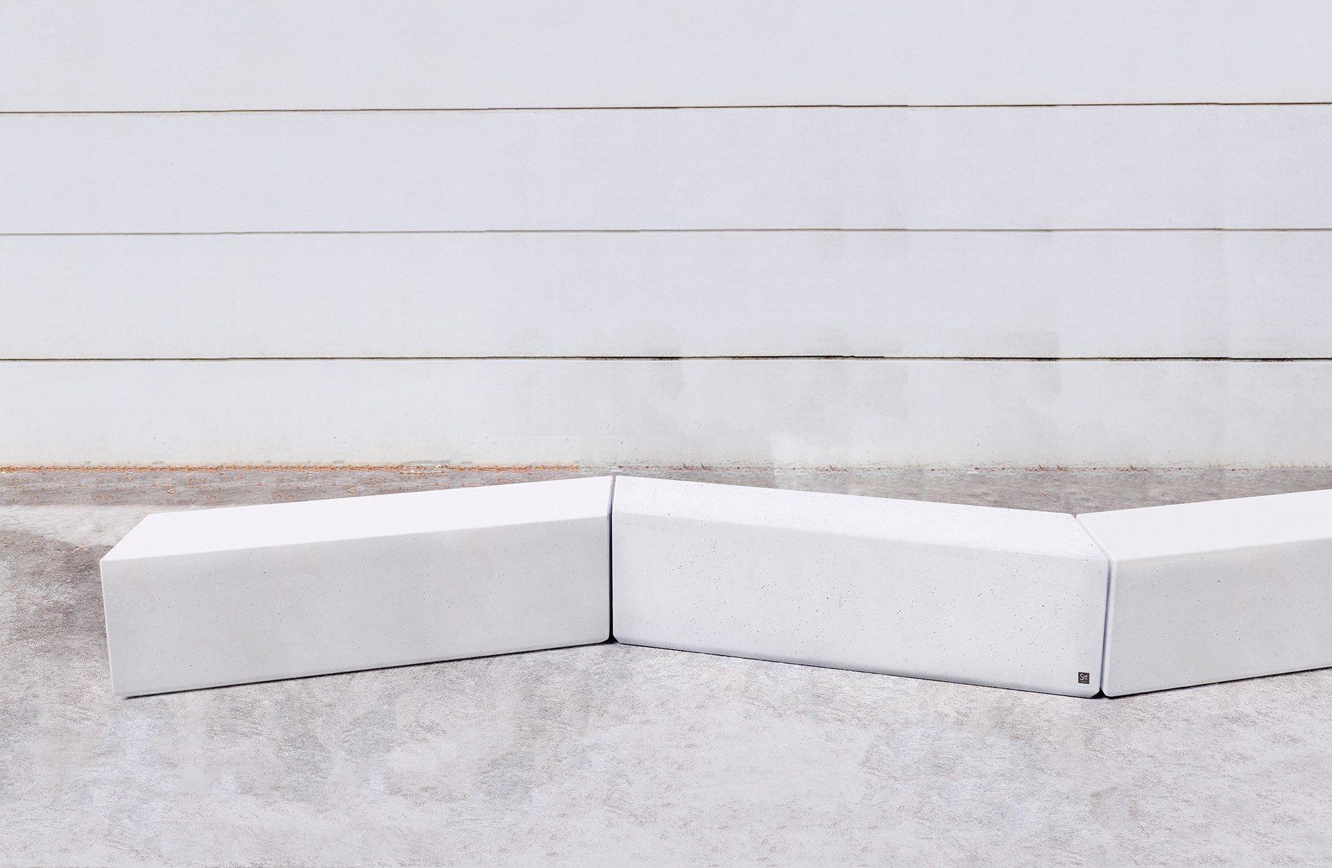 Модульная бетонная скамья без спинки SIT Box to Box ARCH-00127296 - Вид №2