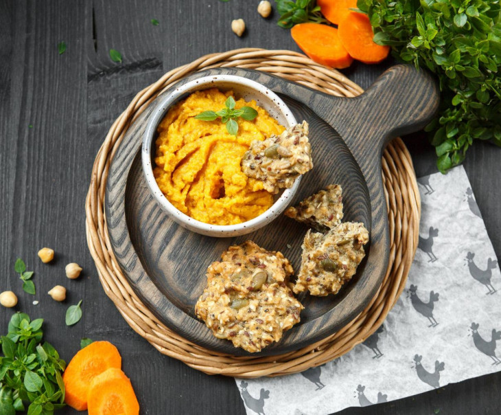 6911 Хумус морковный с крекером Вкусляндия 