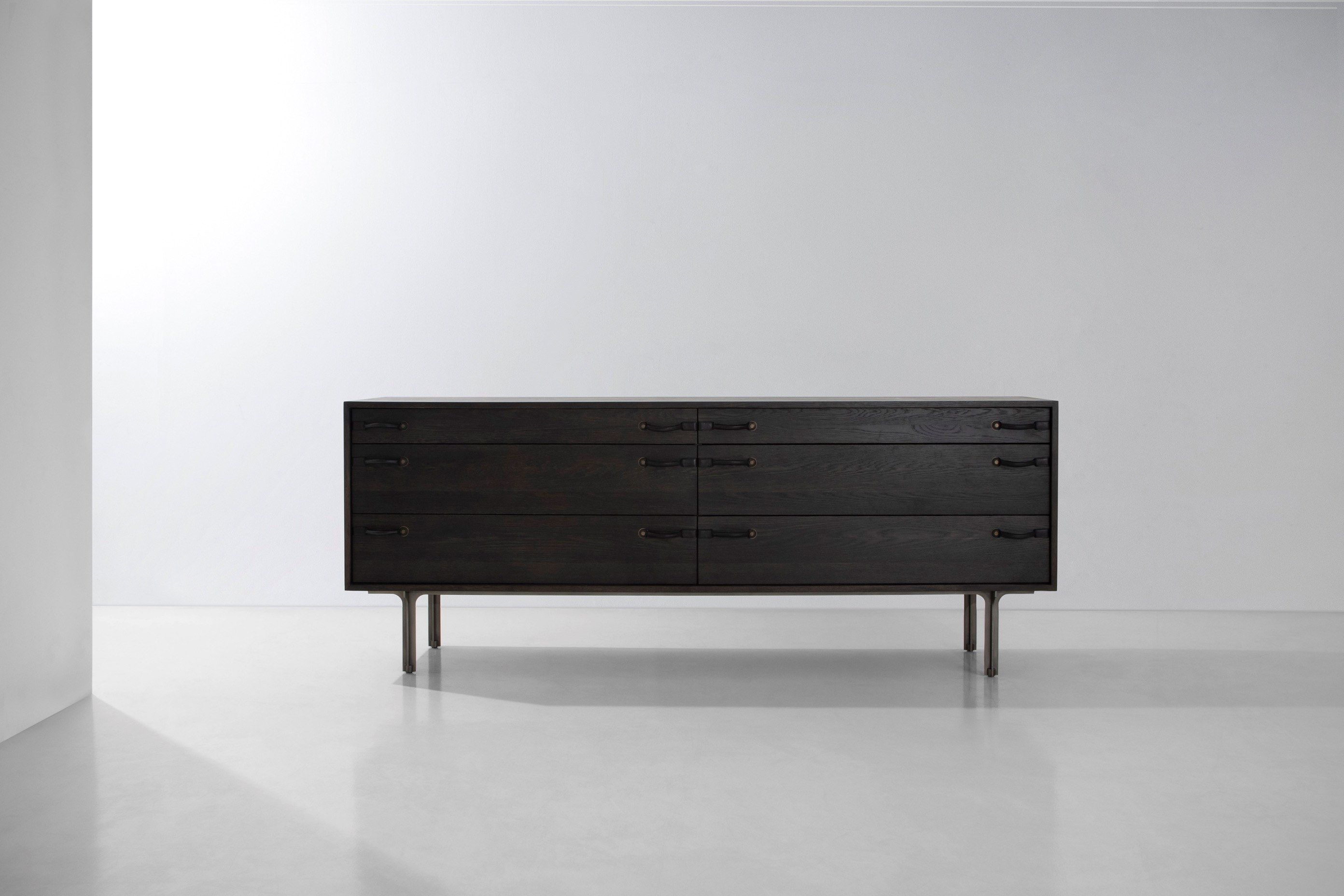 Комод из дуба District Eight тотализатор ARCH-00097061 - Вид №2