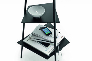 Металлический торшер с разъемом USB