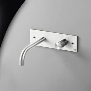 Смеситель для раковины HIRO HIR21L серебристый глянцевый