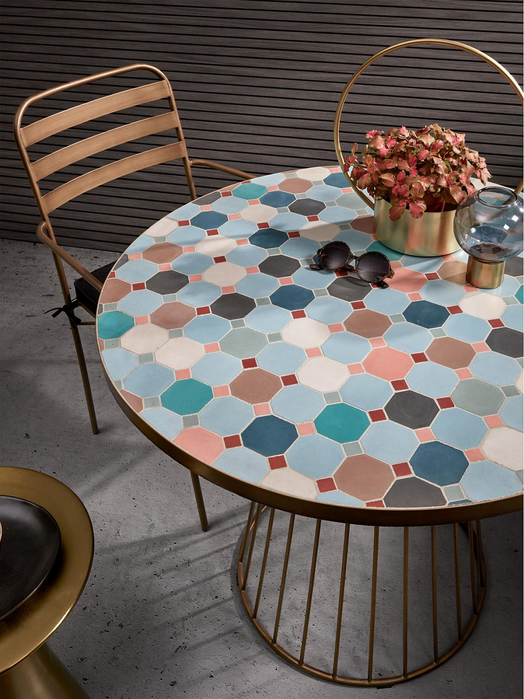 064844 Подсвечник стеклянный голубой La Forma Crayte 