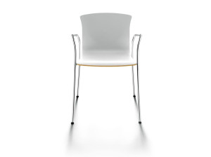 Деревянный штабелируемый стул