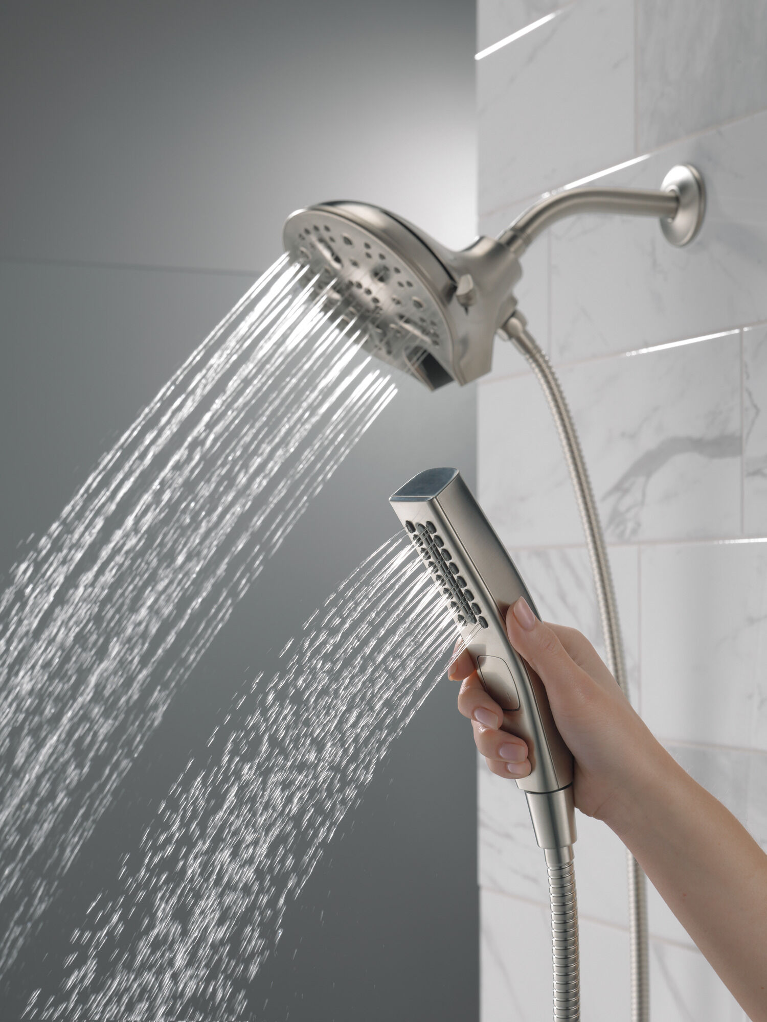 In2ition® H2Okinetic® Душ два в одном с 5 настройками Delta Faucet 58620-SS-PK - Вид №7