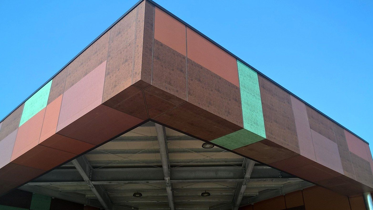 Изолированная металлическая панель для фасада ELCOM SYSTEM ТЕРМОПАРЕТЫ® ARCH-00037807 - Вид №174