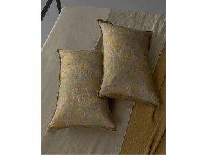 Наволочка с цветочным рисунком