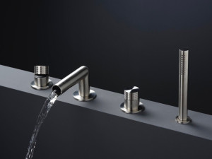 Смеситель для ванны с 4 отверстиями из нержавеющей стали с ручным душем