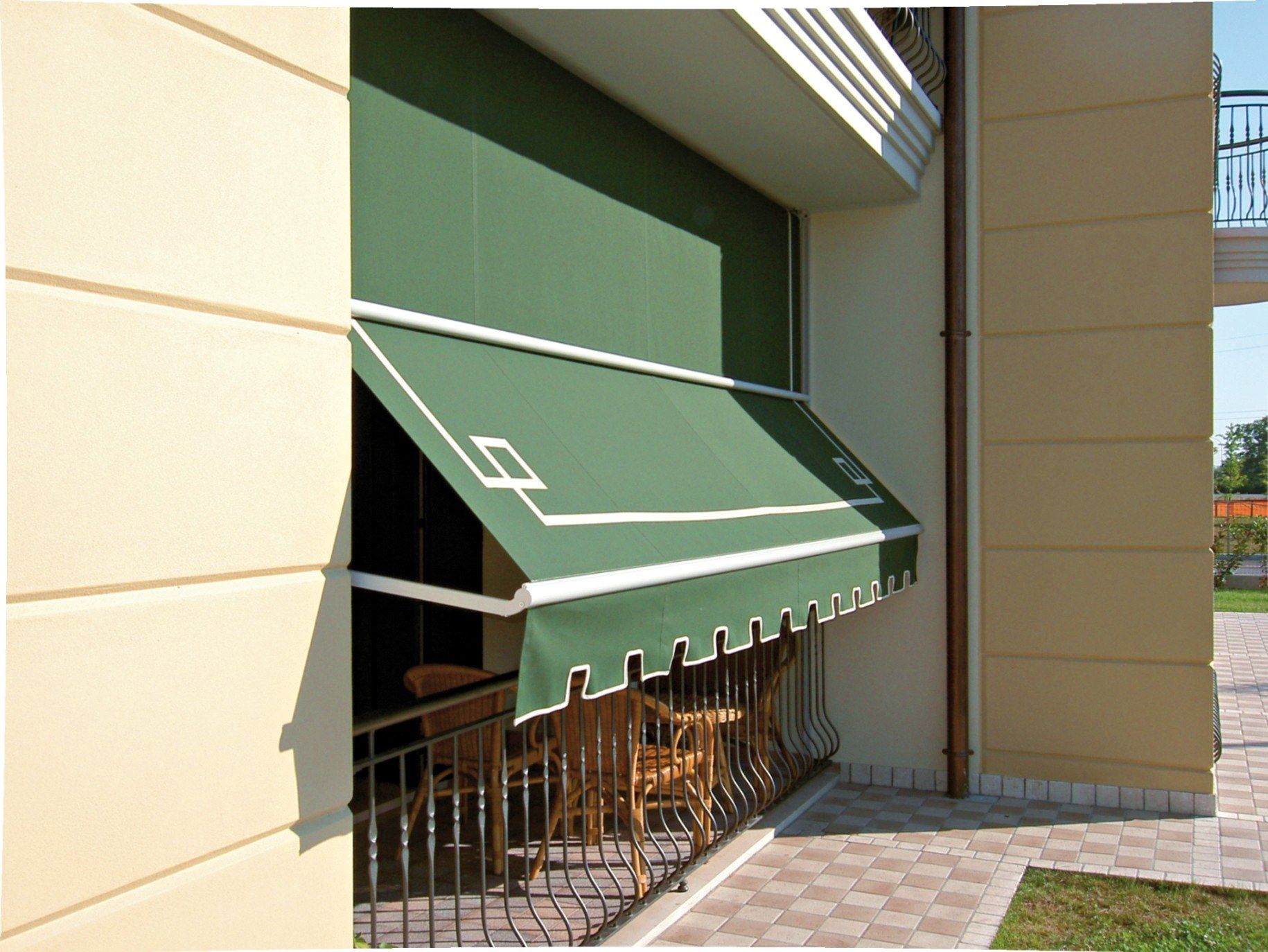 Навес с боковыми направляющими с ручками KE Outdoor Design осенние шторы ARCH-00070421