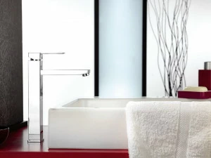 Remer Rubinetterie Смеситель для раковины, однорычажный, на одно отверстие Qubika Q1olb