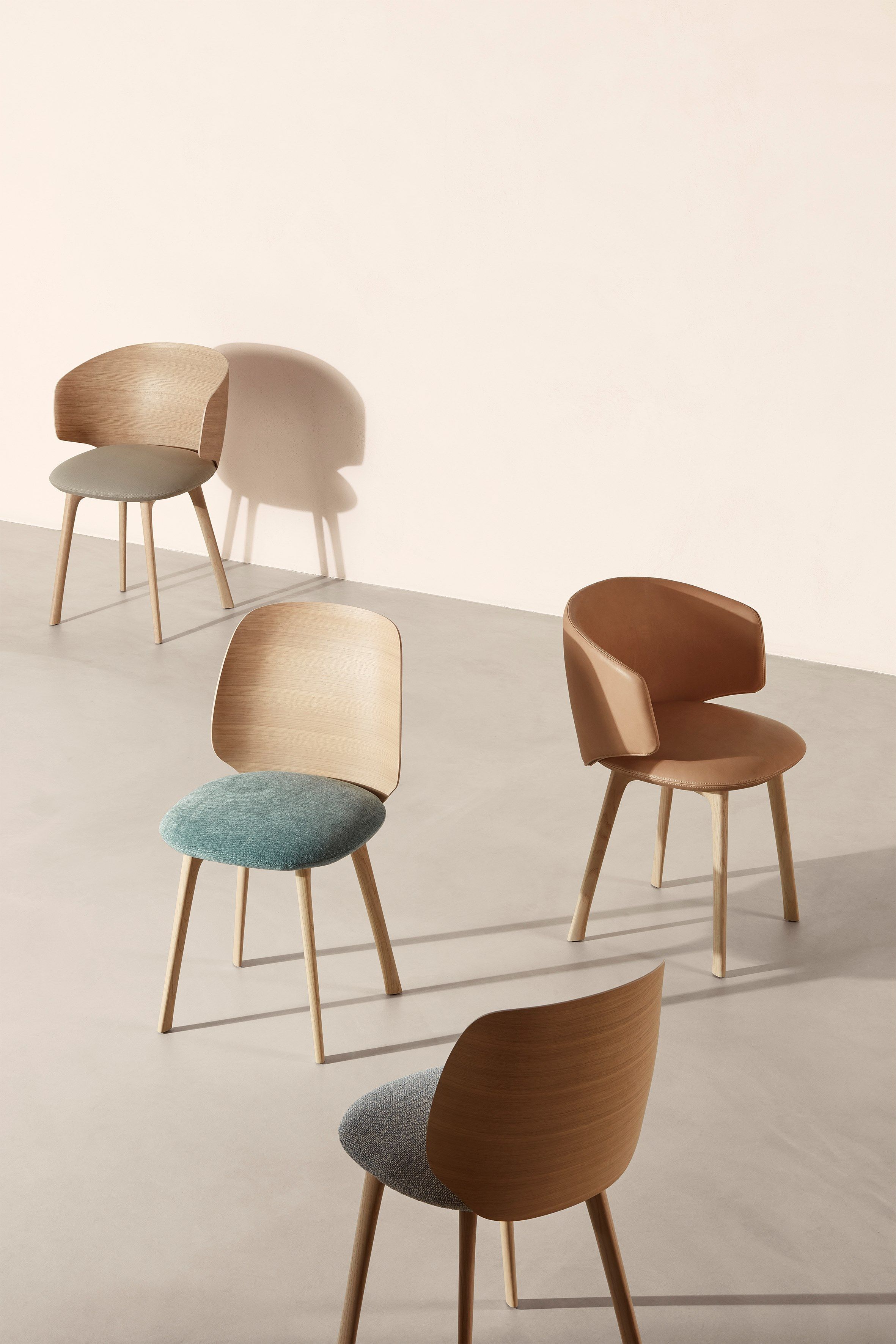 Мягкий тканевый стул с подлокотниками MDF Italia Universal Collection ARCH-00078418 - Вид №1