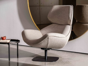 Тканевое вращающееся кресло с подголовником и подлокотниками